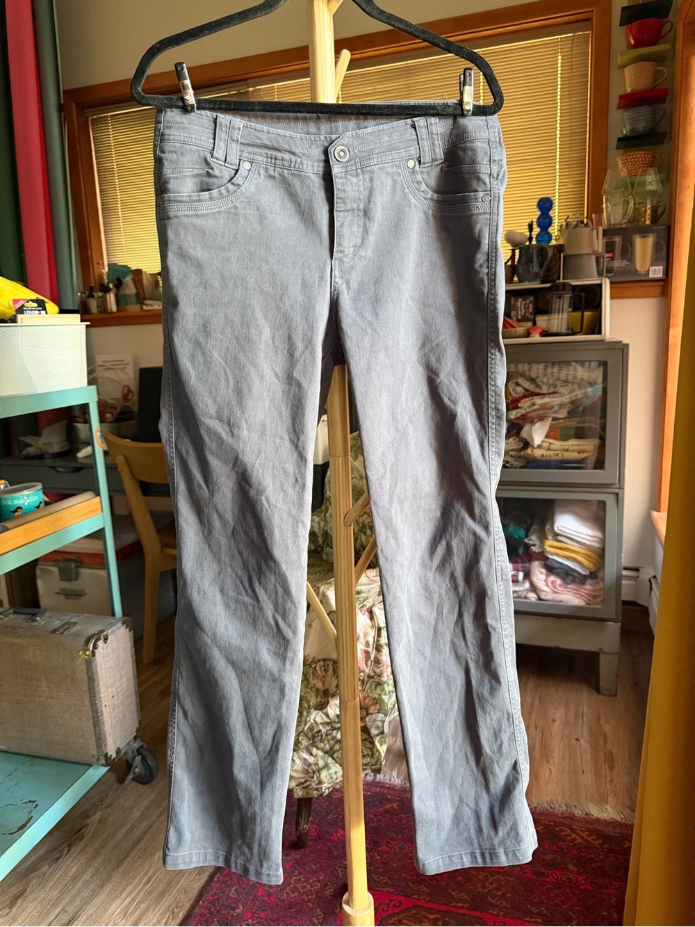 Kuhl gray straigh-leg denim pants size 10